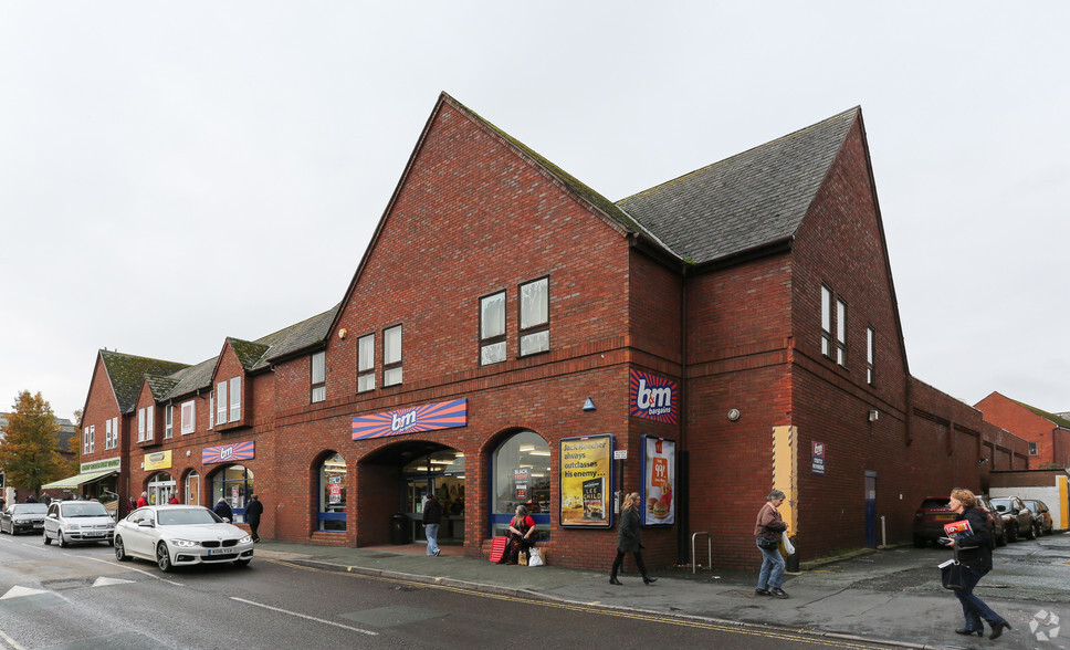 15-18 English Walls, Oswestry for lease - Primary Photo - Image 1 of 2