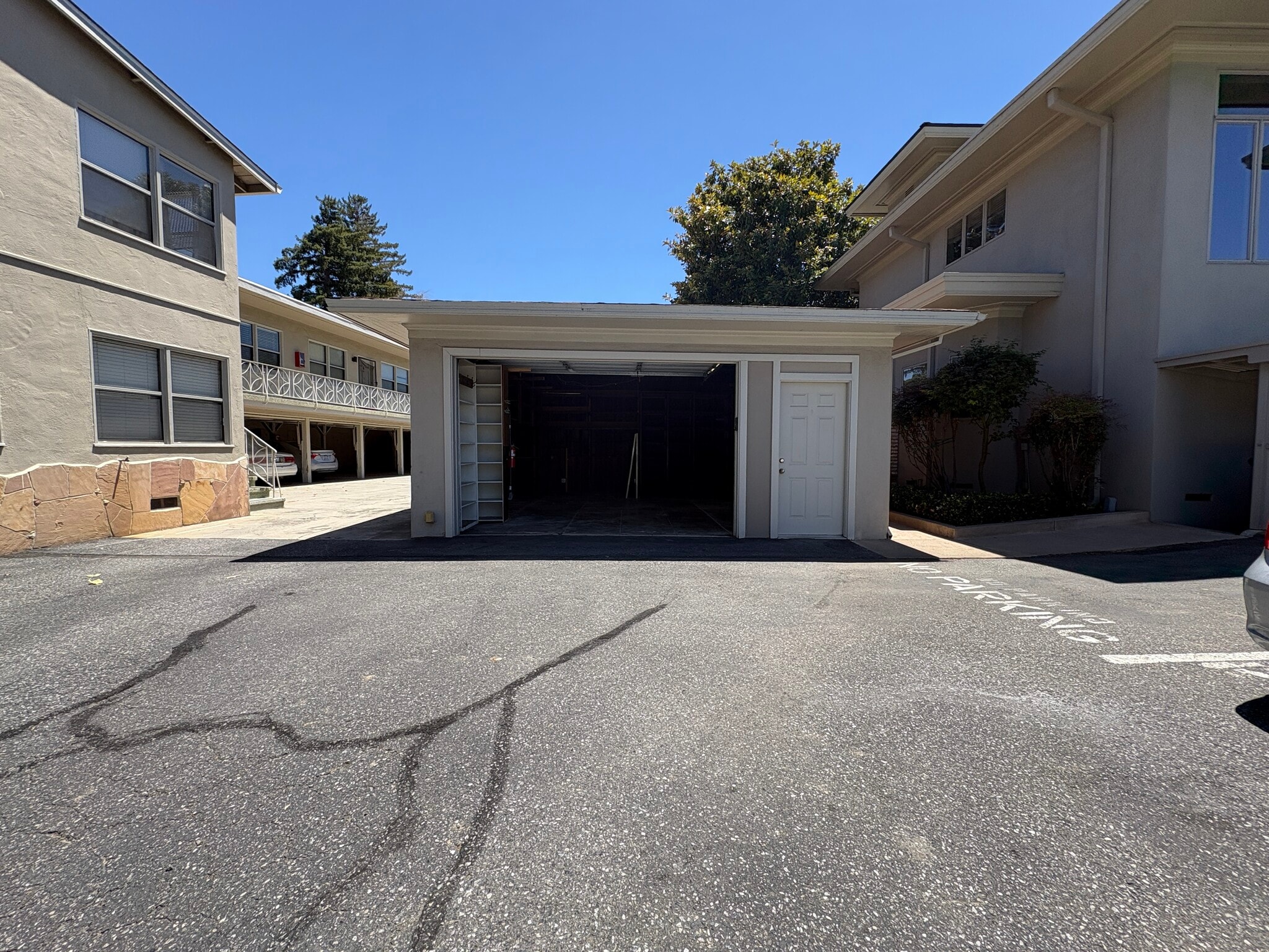 1150 W El Camino Real, Mountain View, CA for lease Interior Photo- Image 1 of 4
