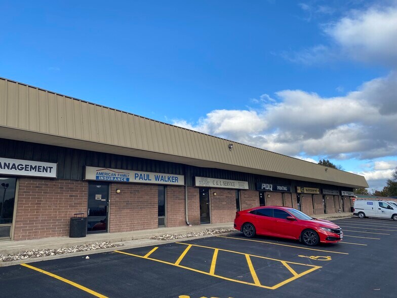 9620 E State Route 350, Raytown, MO à louer - Photo du bâtiment - Image 1 de 15