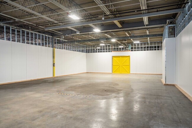 More details for 6 Britton Dr, Bloomfield, CT - Industrial for Lease