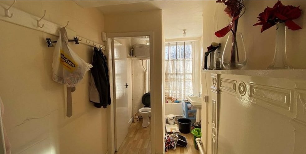 52 High St, Congleton for lease - Interior Photo - Image 3 of 8