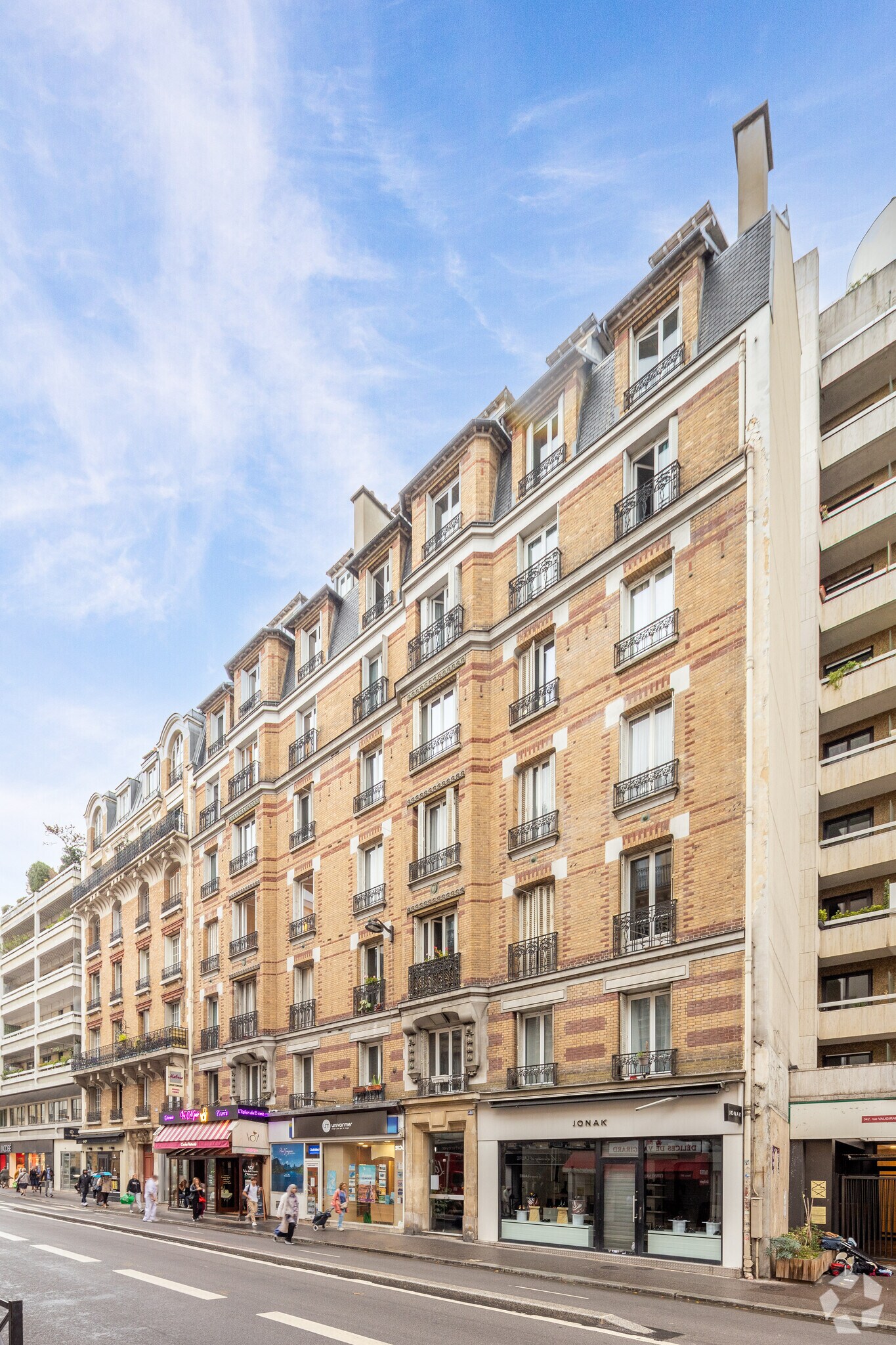344 Rue De Vaugirard, Paris for lease Primary Photo- Image 1 of 4