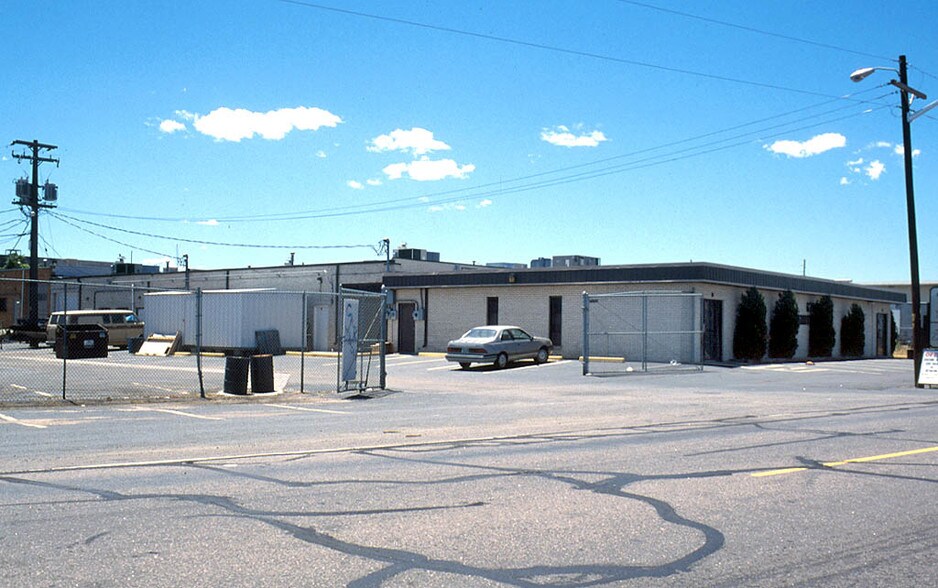 6700 E Smith Rd, Denver, CO for lease - Building Photo - Image 2 of 4