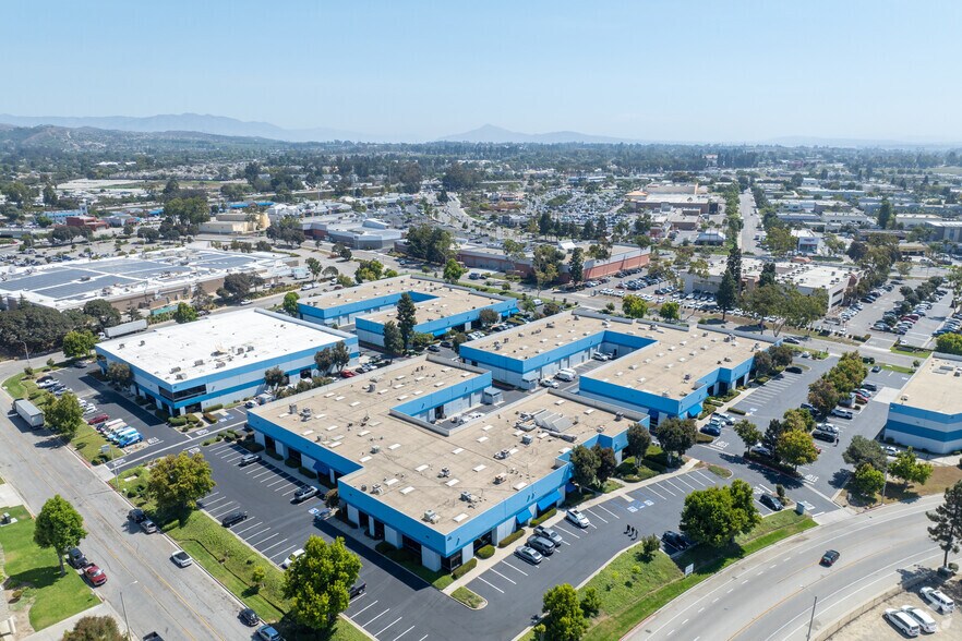 4125 Market St, Ventura, CA à vendre - Photo du bâtiment - Image 2 de 3