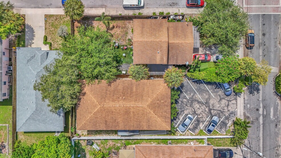 715 Washington Ave, Lake Worth, FL à vendre - Photo du bâtiment - Image 2 de 58