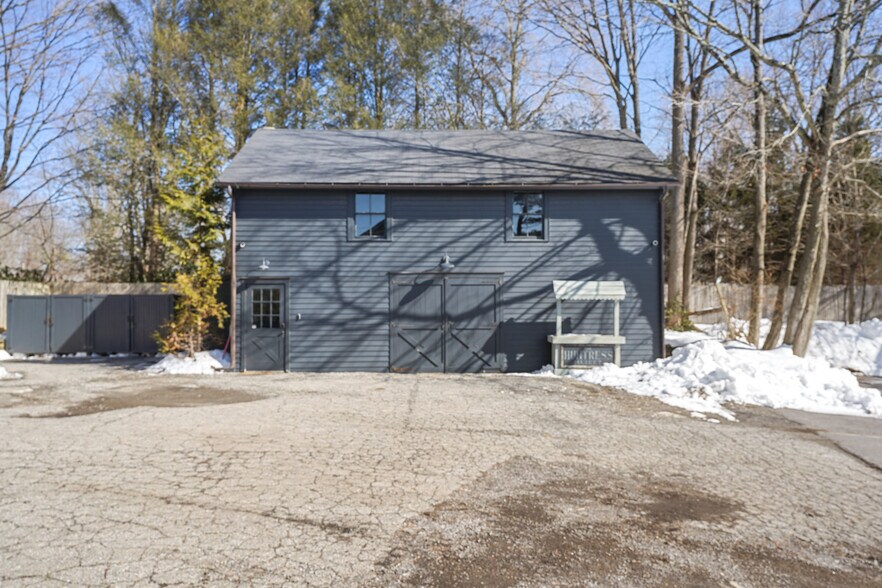 259 Westchester Ave, Pound Ridge, NY à vendre - Photo du bâtiment - Image 2 de 27