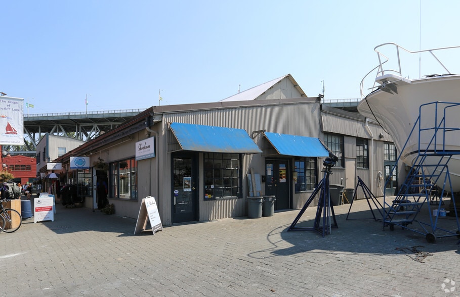 1628 Duranleau St, Vancouver, BC à louer - Photo du bâtiment - Image 2 de 3