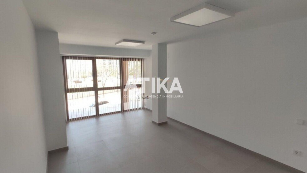 Office in Ontinyent, Valencia for lease - Interior Photo - Image 2 of 7