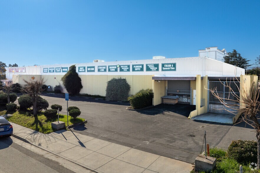 3550 Thomas Rd, Santa Clara, CA à louer - Photo du bâtiment - Image 2 de 7