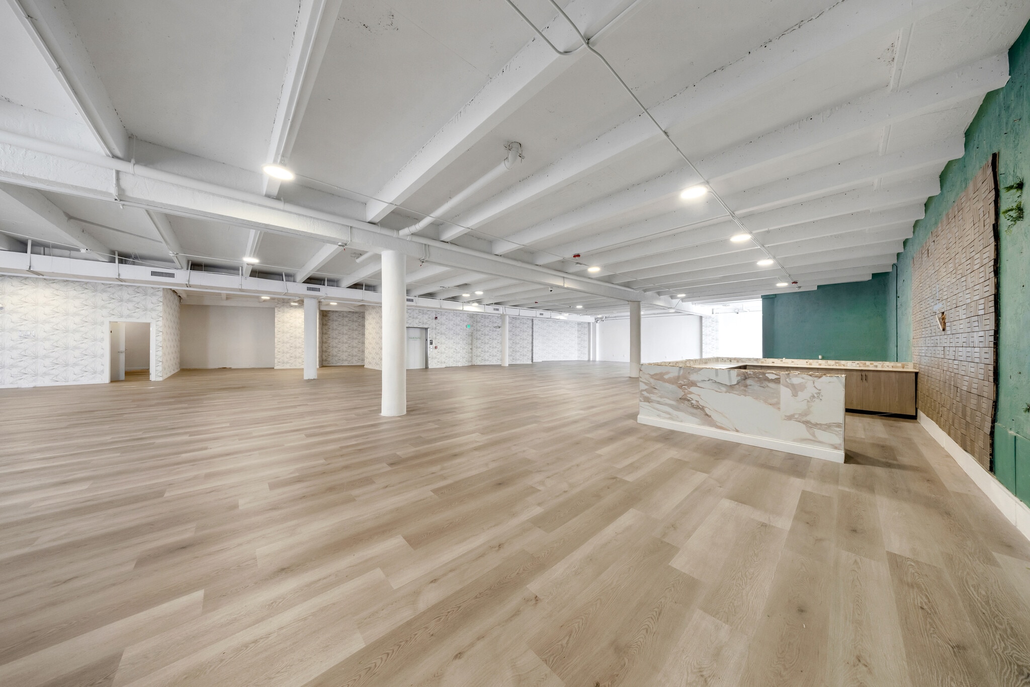 9855 S Dixie Hwy, Pinecrest, FL for sale Interior Photo- Image 1 of 8