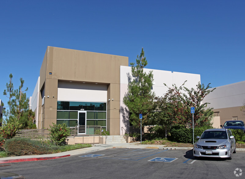 4115 Guardian St, Simi Valley, CA for lease - Primary Photo - Image 1 of 8