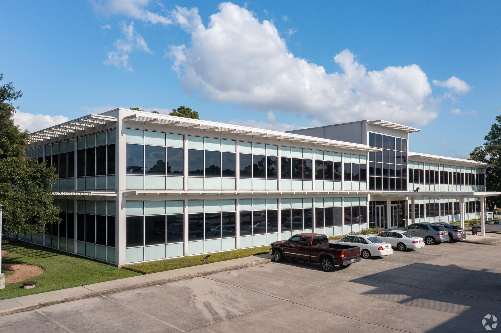 17320 Red Oak Dr, Houston, TX for lease Building Photo- Image 1 of 6