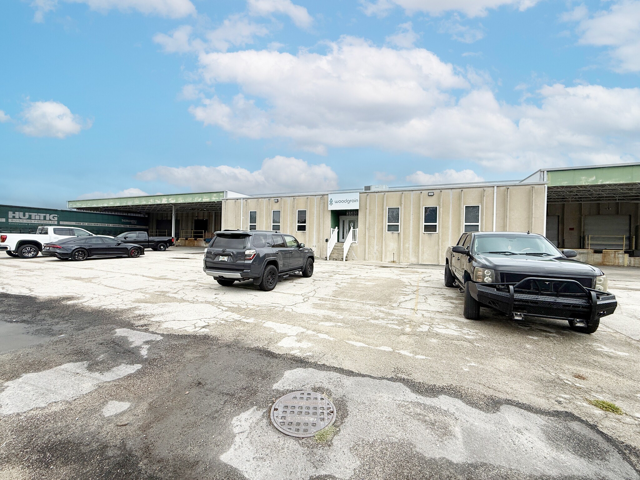 3580-3588 Work Dr, Fort Myers, FL for lease Building Photo- Image 1 of 6