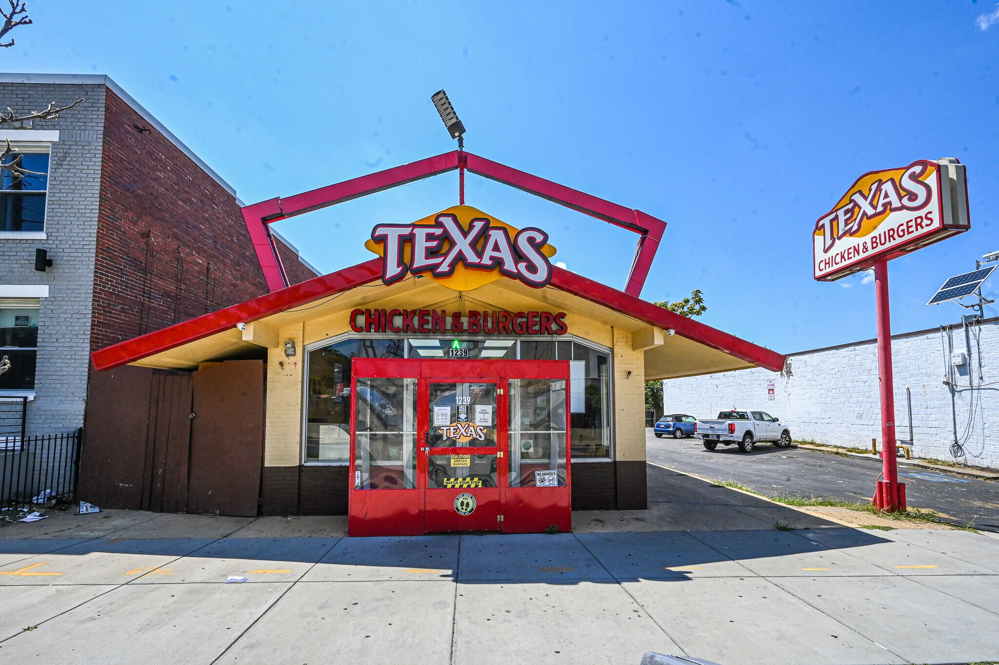 1239 Mount Olivet Rd NE, Washington, DC for lease Building Photo- Image 1 of 10