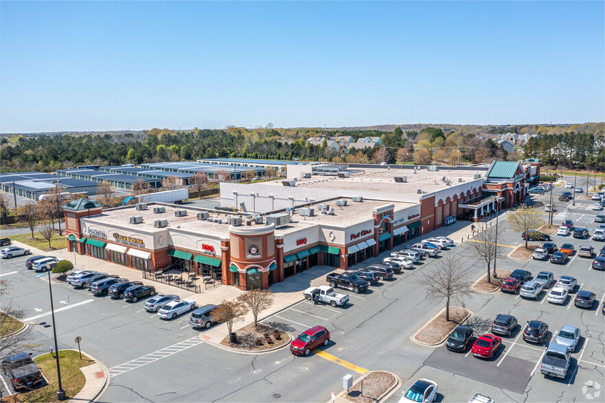 6600 Old Charlotte Hwy, Indian Trail, NC for lease - Building Photo - Image 1 of 3