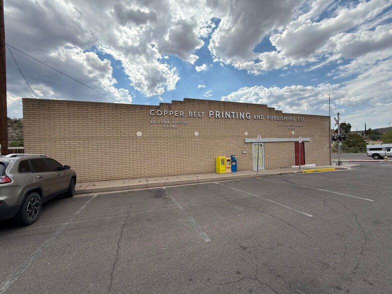 298 N Pine St, Globe, AZ à vendre - Photo du bâtiment - Image 2 de 20