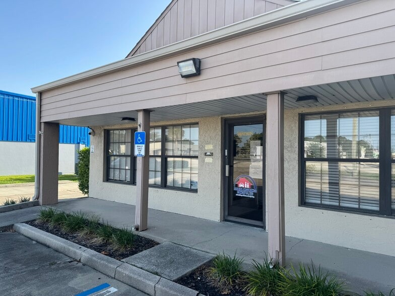 470 S Wickham Rd, West Melbourne, FL for lease - Building Photo - Image 3 of 30