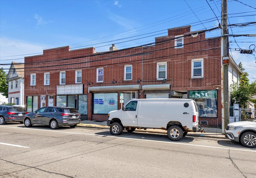 2178-2192 Jericho Tpke, New Hyde Park, NY à vendre - Photo du bâtiment - Image 3 de 8