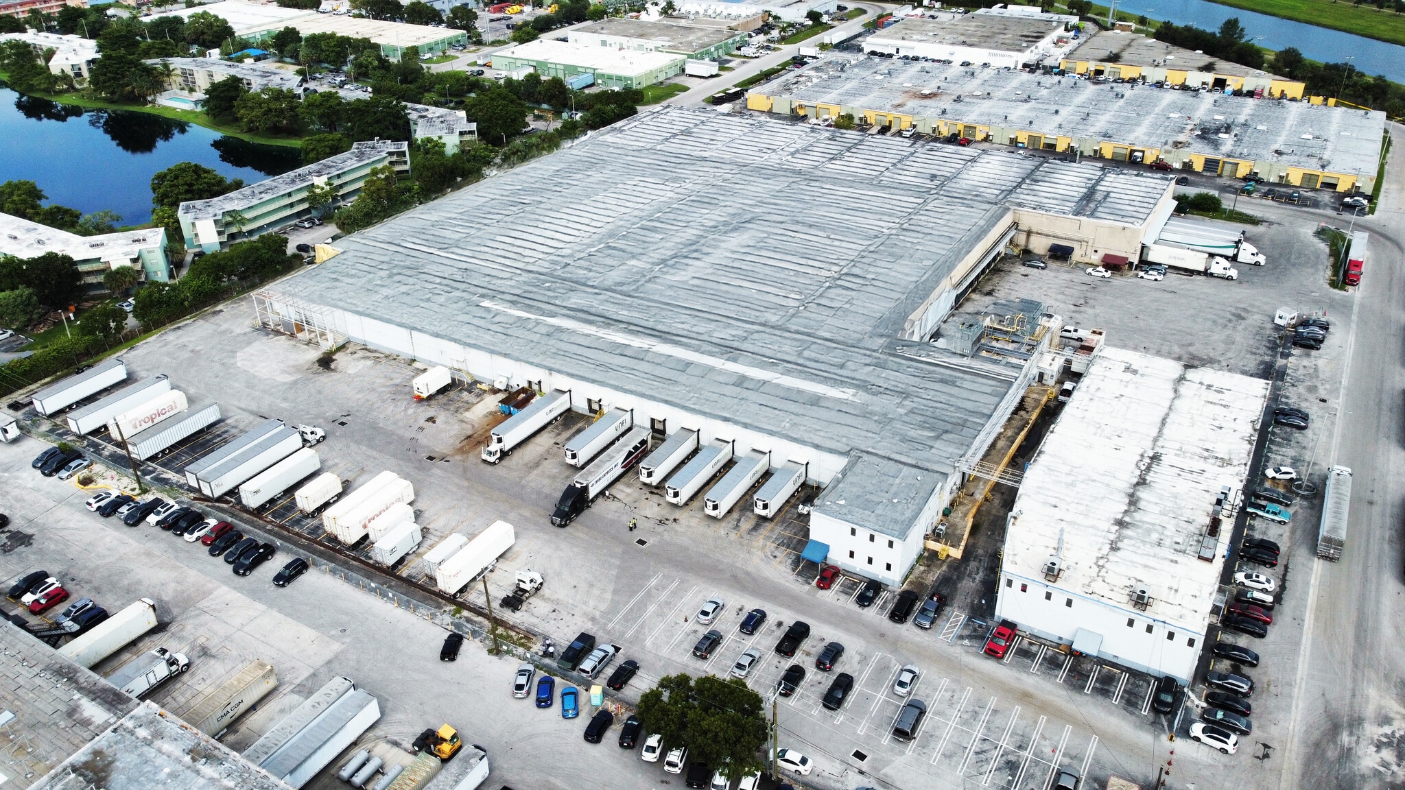 18770 NE 6th Ave, Miami, FL for lease Aerial- Image 1 of 27
