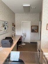 624-640 W Algonquin Rd, Des Plaines, IL for lease Building Photo- Image 1 of 4