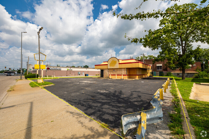 2601 State St, East Saint Louis, IL for sale - Primary Photo - Image 1 of 1