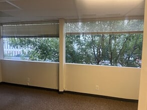 14827 Ventura Blvd, Sherman Oaks, CA à louer Photo intérieure- Image 2 de 9