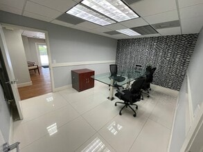 440 N Andrews Ave, Fort Lauderdale, FL for lease Interior Photo- Image 2 of 8