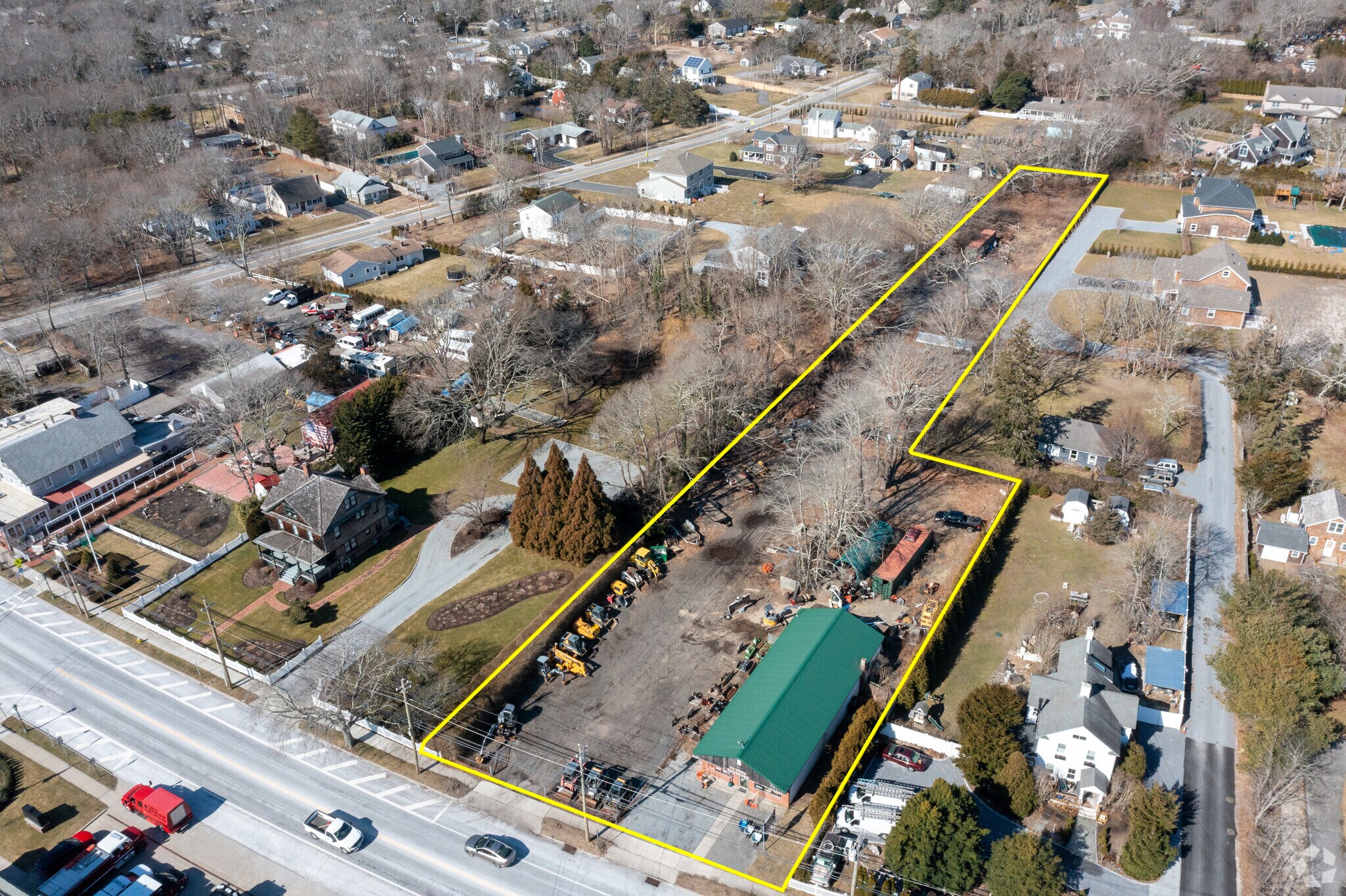 East Quogue portefeuille de 2 propriétés à vendre sur LoopNet.ca Photo du bâtiment- Image 1 de 14