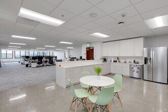 75 E Santa Clara St, San Jose, CA à louer Photo intérieure- Image 2 de 18