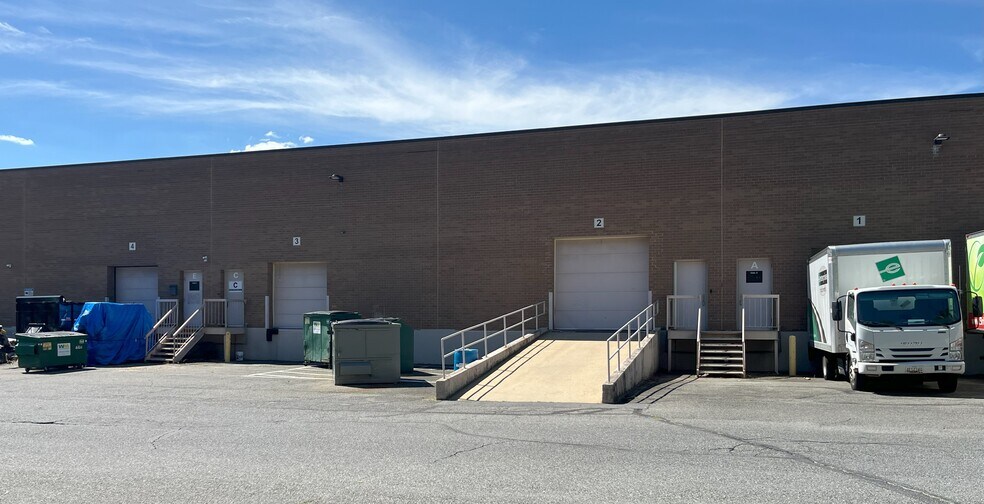 4501 Forbes Blvd, Lanham, MD à louer - Photo du bâtiment - Image 2 de 5
