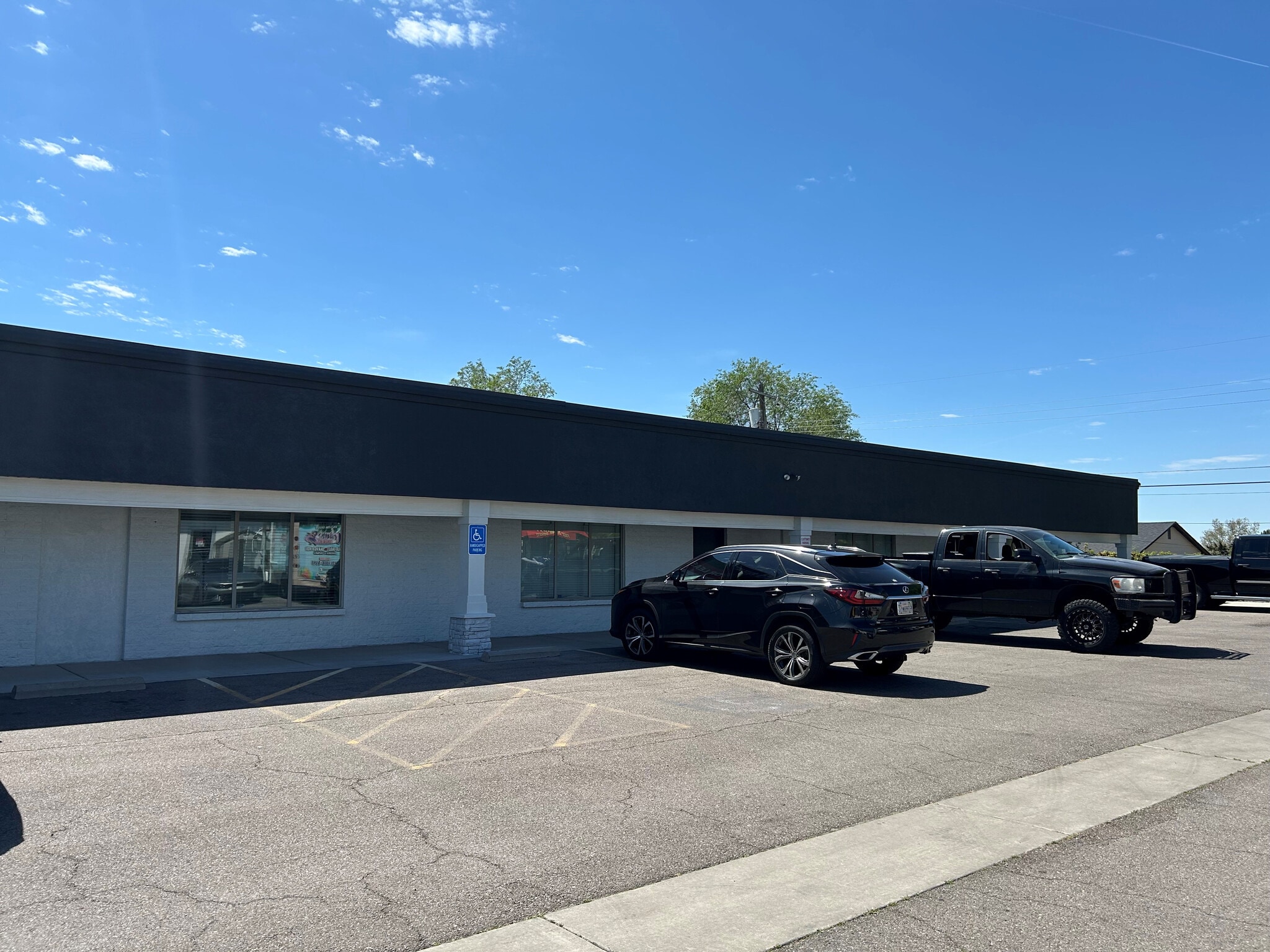 1975 N Main St, Layton, UT for lease Building Photo- Image 1 of 6