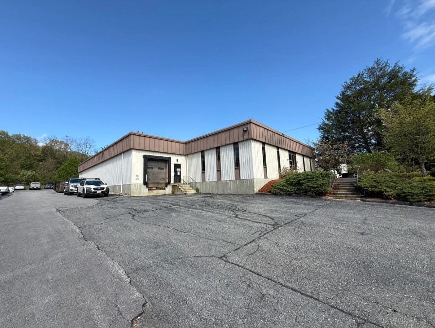 235 Brooks St, Worcester, MA for lease Primary Photo- Image 1 of 3