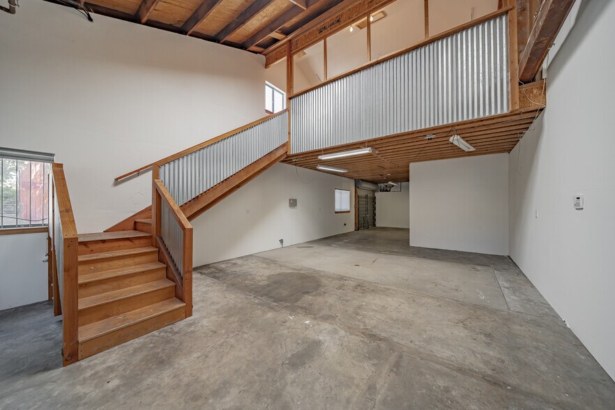 2894 Ettie St, Oakland, CA for lease - Interior Photo - Image 1 of 20