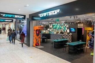 Merrion Ctr, Leeds à louer Photo du bâtiment- Image 1 de 2