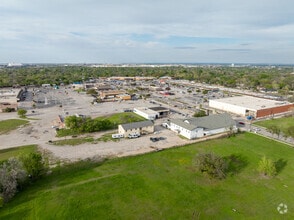 1700 New York Ave, Arlington, TX - AERIAL  map view