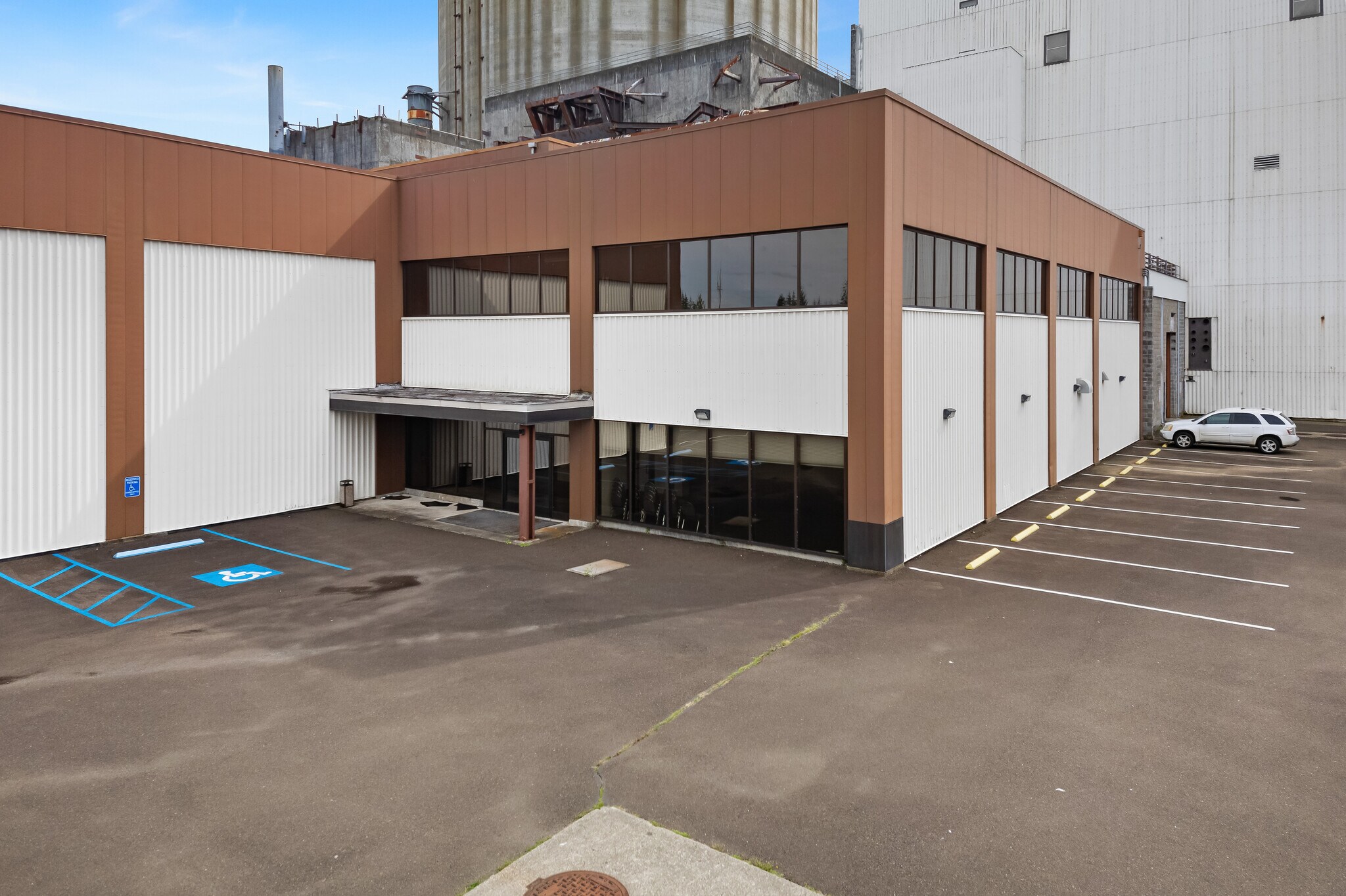 100 Tower Blvd, Elma, WA for lease Building Photo- Image 1 of 8