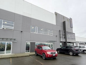 19055 Airport Way, Pitt Meadows, BC à louer Photo intérieure- Image 2 de 7