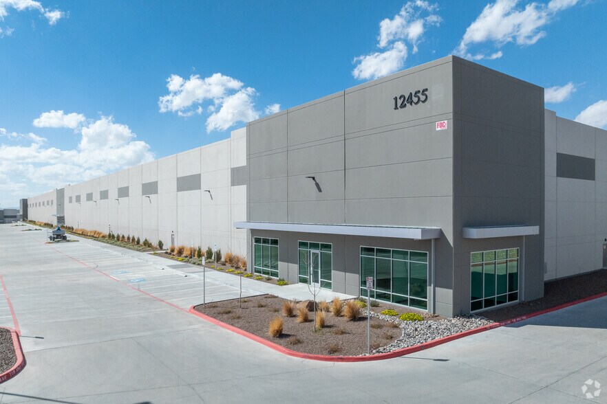 12455 Mercantile Ave, El Paso, TX à louer - Photo du bâtiment - Image 3 de 12