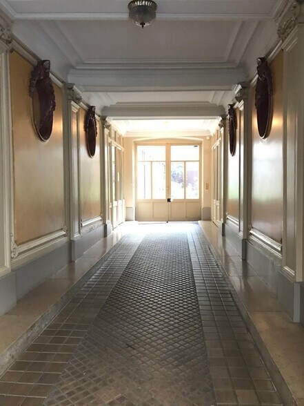 199 Rue Du Faubourg Saint-Honoré, Paris à louer - Hall d’entrée - Image 2 de 14