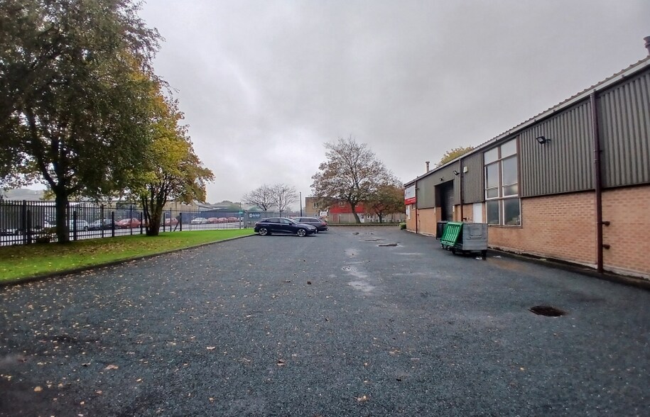 Hillam Rd, Bradford à vendre - Photo du bâtiment - Image 2 de 5