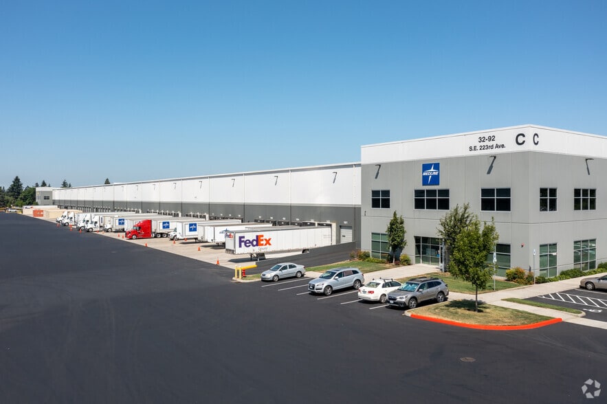 32-198 SE 223rd Ave, Gresham, OR for lease - Building Photo - Image 2 of 9