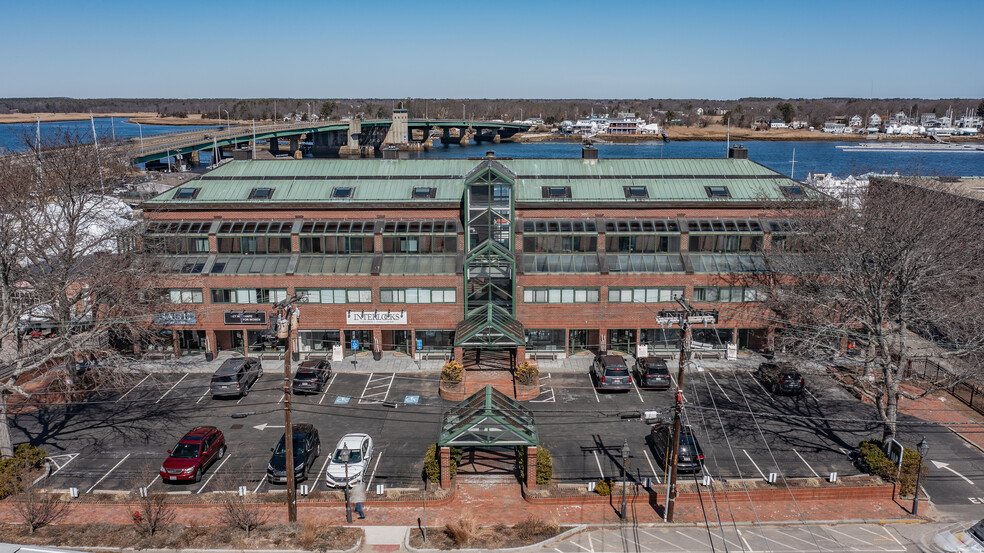 58 Merrimac St, Newburyport, MA à vendre - Photo du bâtiment - Image 1 de 1