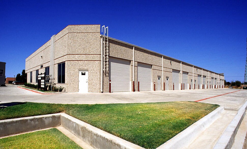 2544 Tarpley Rd, Carrollton, TX à louer - Autre - Image 2 de 6