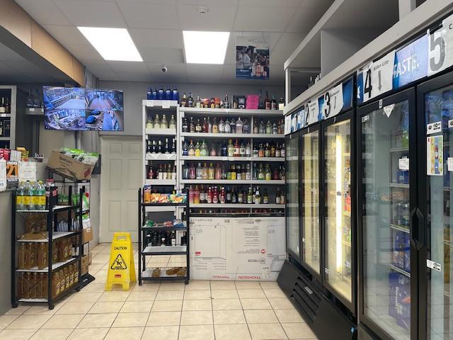 2305 Calder Ave, Beaumont, TX à louer - Photo du bâtiment - Image 2 de 18