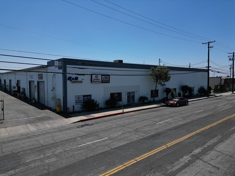 1339-1341 W Brooks St, Ontario, CA for lease - Primary Photo - Image 1 of 31