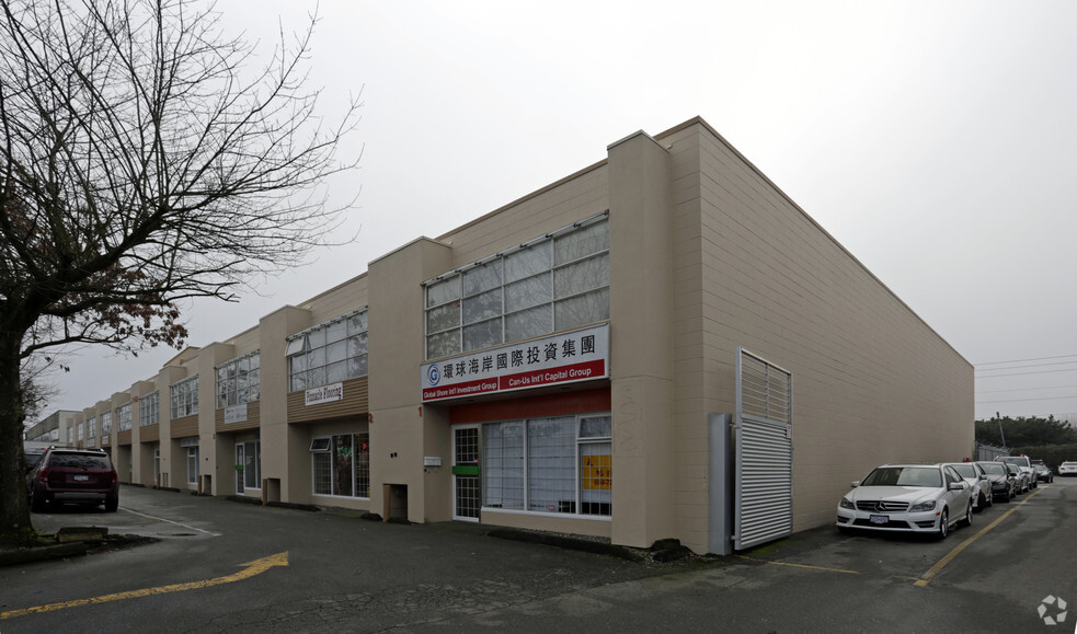 11460 Voyageur Way, Richmond, BC for lease - Building Photo - Image 2 of 10