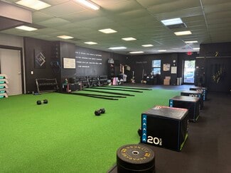 Plus de détails pour 173 Davis St, Southern Pines, NC - Local d'activités à louer