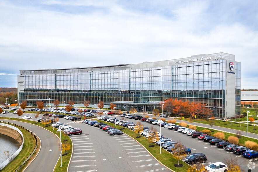 5 Plainsboro Rd, Plainsboro, NJ for lease - Building Photo - Image 1 of 6