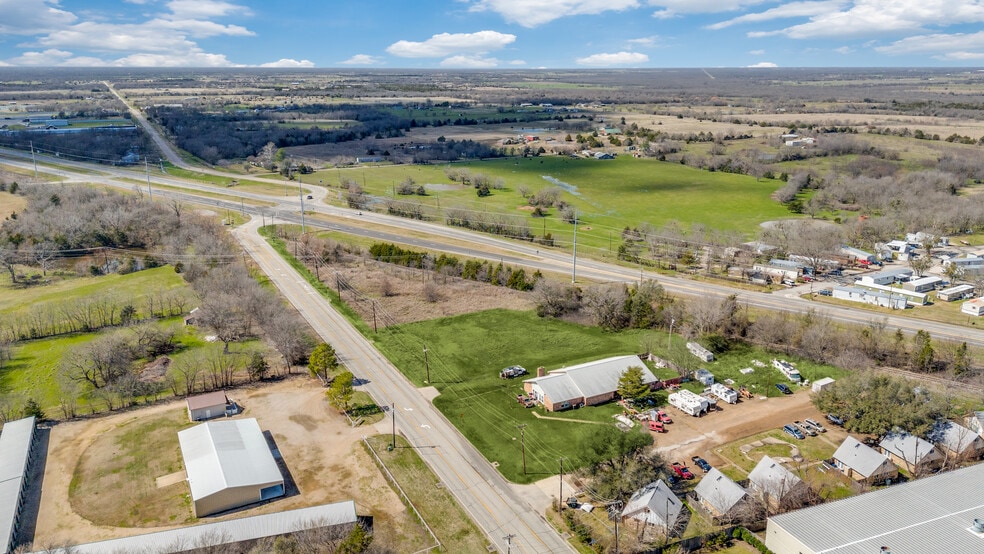 2302 Live Oak St, Commerce, TX for sale - Building Photo - Image 2 of 5