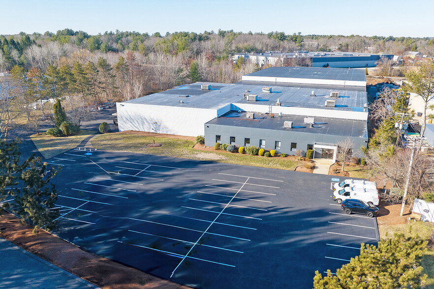 7 Connector Rd, Andover, MA for lease - Building Photo - Image 3 of 9